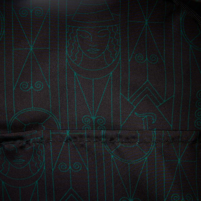 7439B9CF-1587-B073-68B5-CCAA68E57397