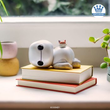 Pop! Super Baymax with Mochi