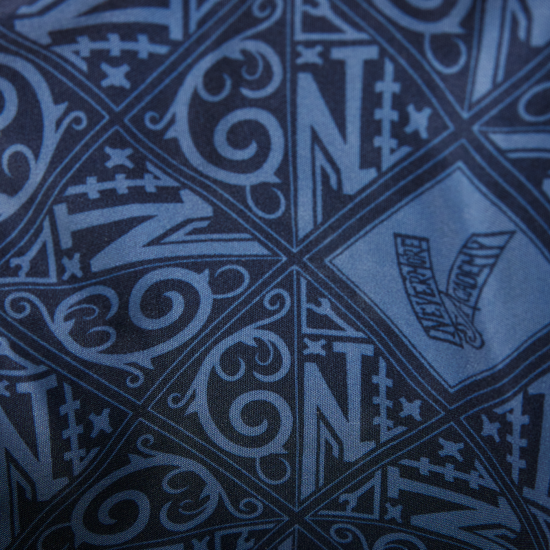 B6E40647-2308-0446-928B-F01F96E6E7FA